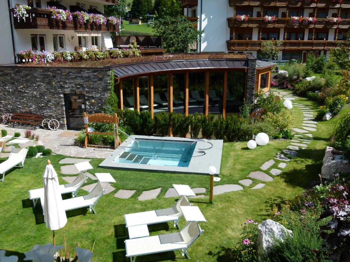 Hotel Gran Paradis Кампителло-ди-Фасса Экстерьер фото